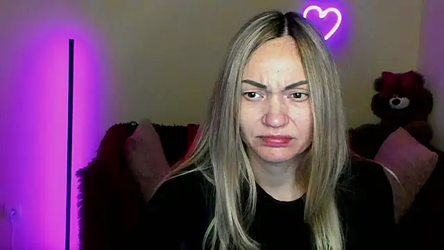 BlondMikey22 online show from April 8, 5:24 pm