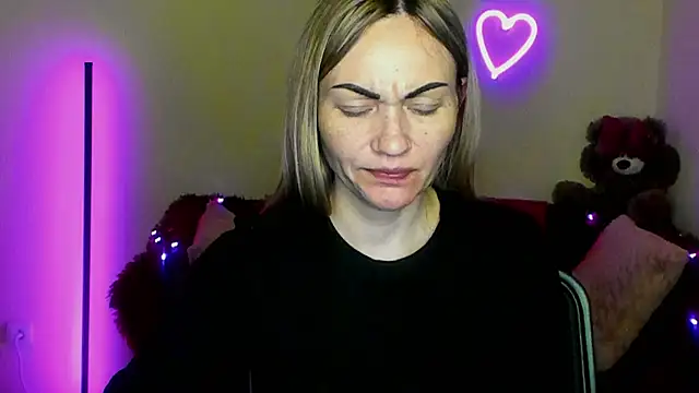 BlondMikey22 online show from April 18, 7:58 pm