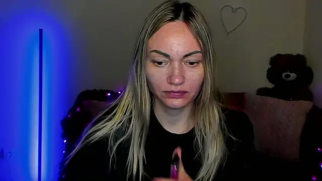 BlondMikey22 online show from April 21, 6:01 pm