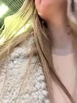 blonde exe online show from April 21, 3:17 pm