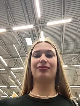 blonde exe online show from June 21, 2:19 pm
