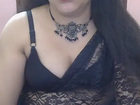 Cute Sheetal online show from April 8, 1:11 pm