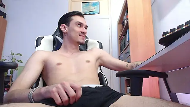 silasluxor online show from March 7, 8:55 am