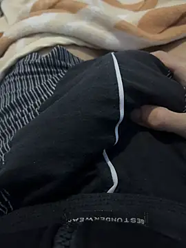 Snapshot of bigdick_bigcum1 chatting on February 26, 1:21 pm bigdick bigcum1 online show from February 26, 1:21 pm