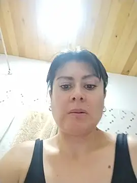 Lyonette reading1 online show from April 4, 4:48 pm