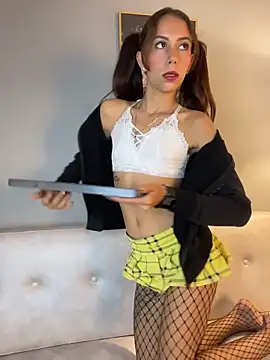 BonniePink  online show from February 24, 10:46 am