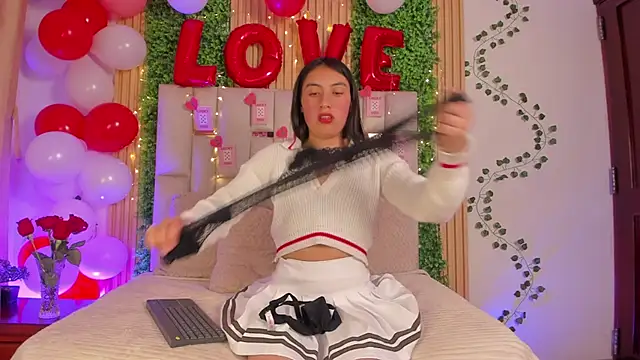 Emma Nmm online show from February 13, 7:21 pm