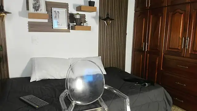 acxel prescot online show from April 21, 1:42 am