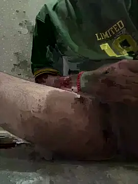 Snapshot of mr__thick chatting on February 14, 6:15 pm mr thick online show from February 14, 6:15 pm