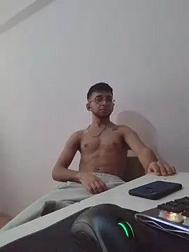 boraaily online show from March 6, 8:44 am