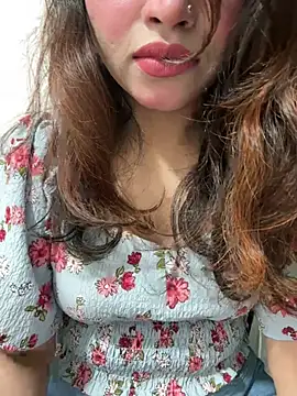 riya sharma11 online show from April 9, 8:36 pm