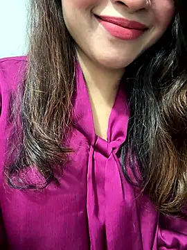 riya sharma11 online show from April 18, 7:58 pm