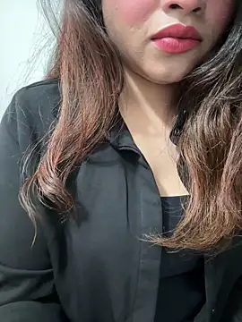 riya sharma11 online show from April 19, 6:21 pm