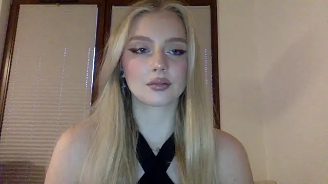 MayaWetDream online show from April 12, 5:29 pm