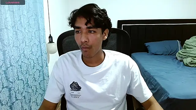 Pedestal diamant online show from April 1, 1:50 am