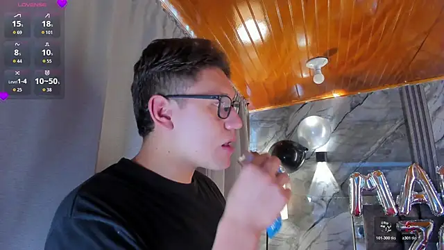 Manson and Zoe online show from April 20, 11:35 am