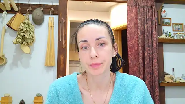Snapshot of Poorlamb911 chatting on May 3, 9:43 pm Poorlamb911 online show from May 3, 9:43 pm