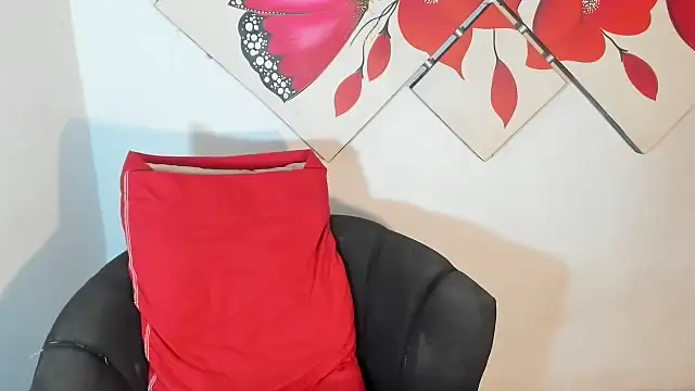 Jesshot bigcock20cm online show from March 16, 2:50 am