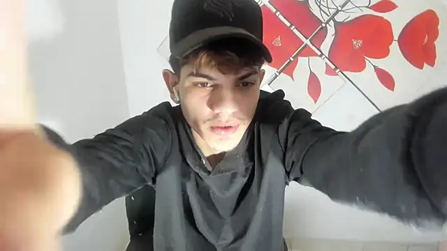 Jesshot bigcock20cm online show from April 2, 2:15 pm