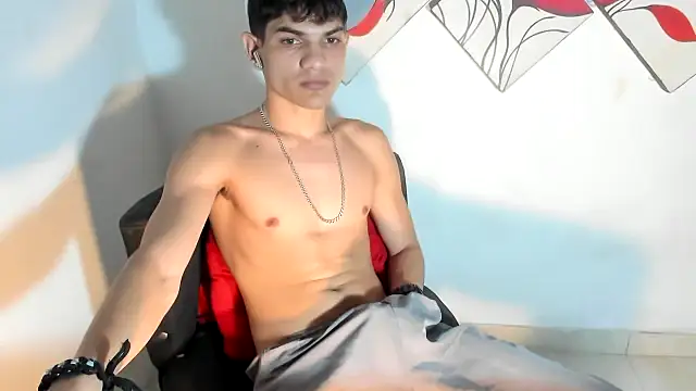 Snapshot of Jesshot_bigcock20cm chatting on June 5, 6:52 am Jesshot bigcock20cm online show from June 5, 6:52 am