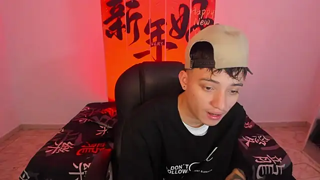 Wesleey-Boy online show from April 16, 7:25 pm