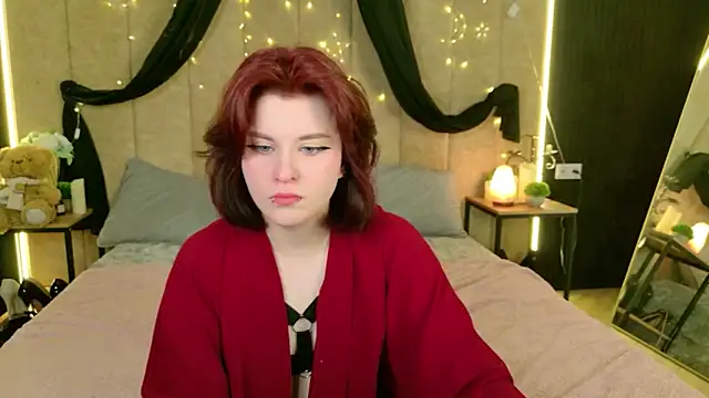 Snapshot of Milana_Bold chatting on May 17, 9:11 pm Milana Bold online show from May 17, 9:11 pm