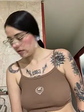 Snapshot of Sofii7 chatting on February 20, 12:29 am Sofii7 online show from February 20, 12:29 am