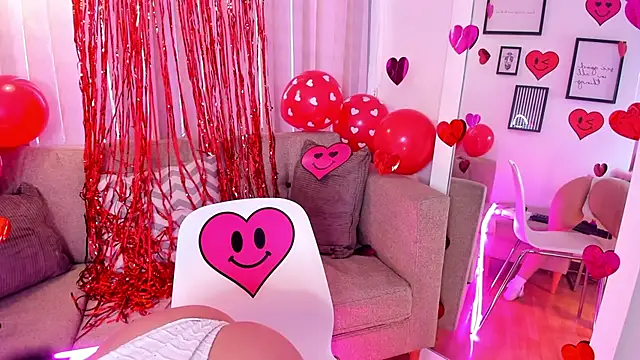 valery se  online show from February 11, 6:35 pm