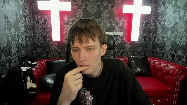 Snapshot of PackBev chatting on March 4, 8:04 pm PackBev online show from March 4, 8:04 pm