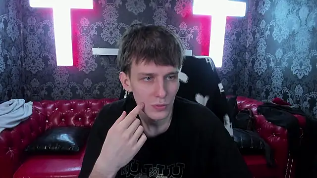 Snapshot of PackBev chatting on March 5, 7:43 pm PackBev online show from March 5, 7:43 pm