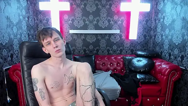 Snapshot of PackBev chatting on March 8, 2:04 am PackBev online show from March 8, 2:04 am