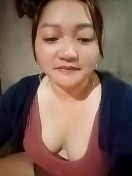 Snapshot of cuunon11 chatting on February 8, 6:39 am cuunon11 online show from February 8, 6:39 am