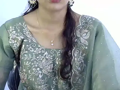 Snapshot of Mehaak_ chatting on May 22, 8:32 am Mehaak online show from May 22, 8:32 am