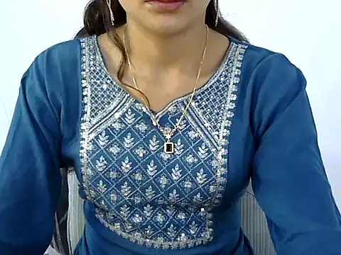 Snapshot of Mehaak_ chatting on July 6, 7:27 am Mehaak online show from July 6, 7:27 am