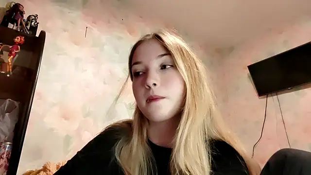 TiaBIanks online show from April 24, 12:51 pm