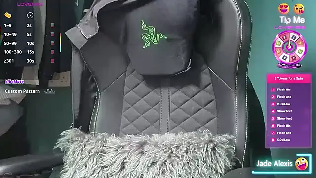 JadeAlexis403 online show from April 15, 8:21 am