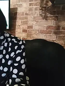 Snapshot of itismyhobby chatting on January 18, 11:22 pm itismyhobby online show from January 18, 11:22 pm