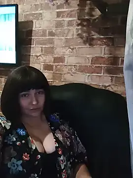 Snapshot of itismyhobby chatting on February 2, 8:41 pm itismyhobby online show from February 2, 8:41 pm