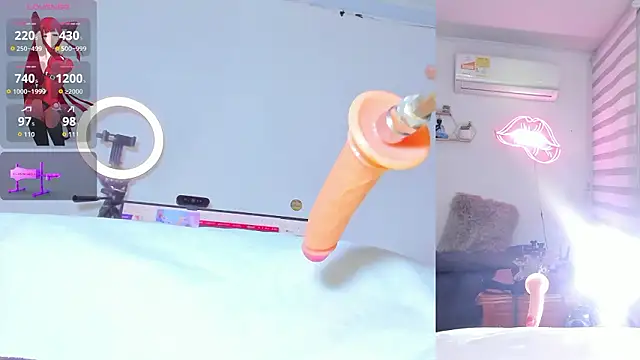 lana  kane   online show from March 29, 9:09 am