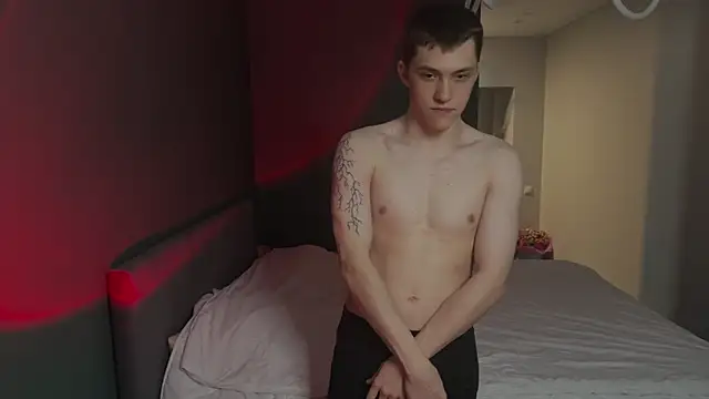 Snapshot of cronck52 chatting on February 18, 10:17 pm cronck52 online show from February 18, 10:17 pm