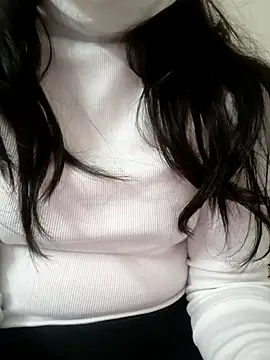 Fantasy Queen94 online show from March 8, 9:57 am