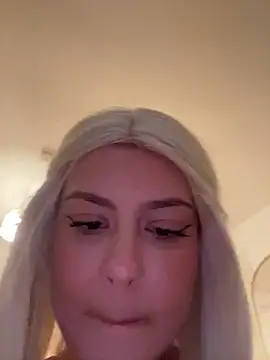 Red Blossom online show from March 6, 6:26 pm