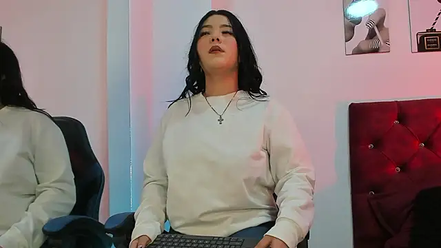 Madison Rosee online show from March 27, 1:00 am