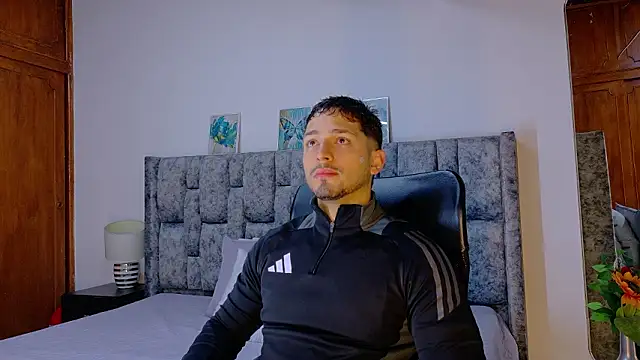 NICK MOSS  online show from March 4, 11:16 am