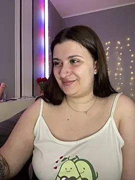 Snapshot of lipsi_vikki chatting on February 16, 7:37 am lipsi vikki online show from February 16, 7:37 am