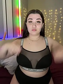 Snapshot of lipsi_vikki chatting on February 21, 6:42 pm lipsi vikki online show from February 21, 6:42 pm