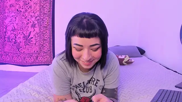 Aria x Orien  online show from April 7, 6:30 pm