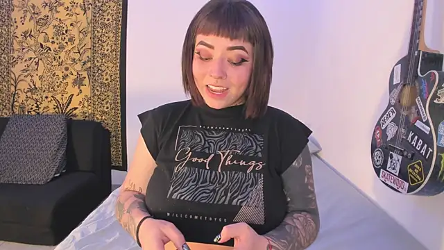 Aria x Orien  online show from July 15, 7:52 pm