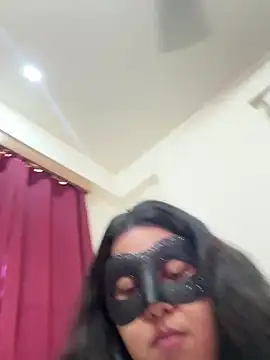 raavigirl online show from April 4, 10:46 am