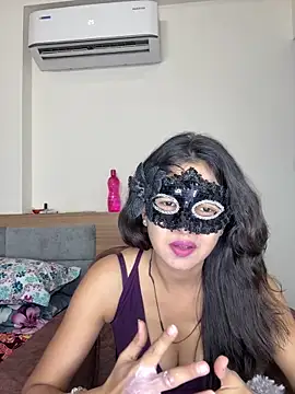 raavigirl online show from April 27, 6:11 am